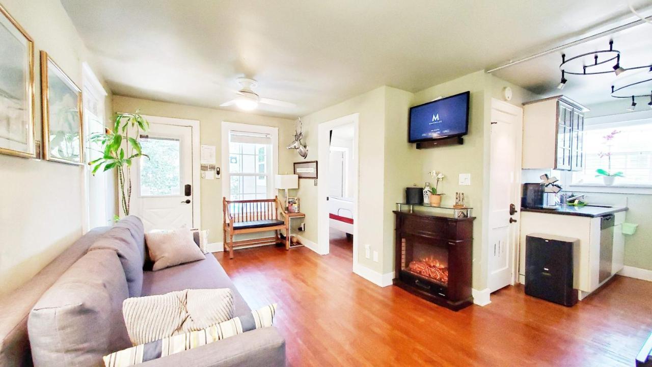 Ut Moody Center Downtown Eco Pecan Tree House Free Wifi Parking Quiet Office ออสติน ภายนอก รูปภาพ